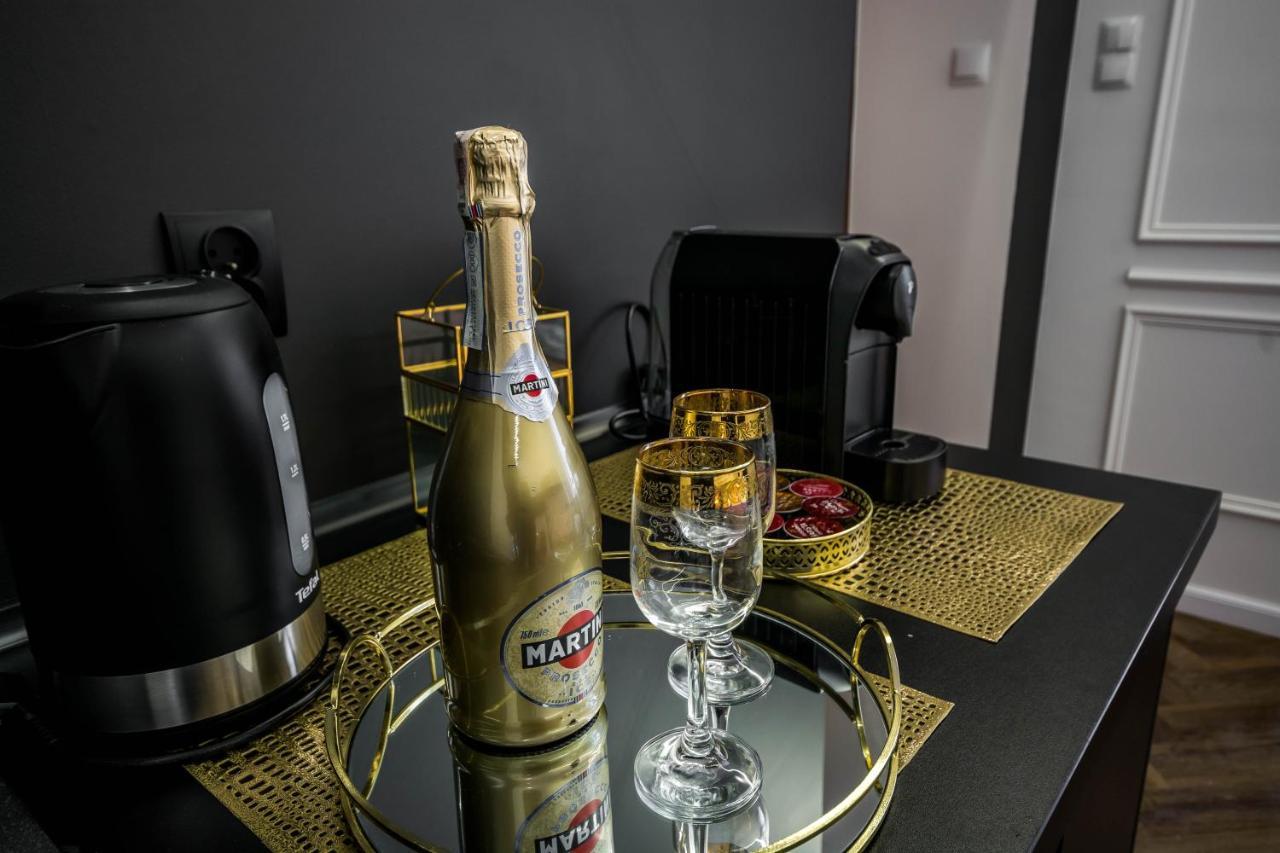 Zamoyskiego Jacuzzi Apartment Krasków Εξωτερικό φωτογραφία