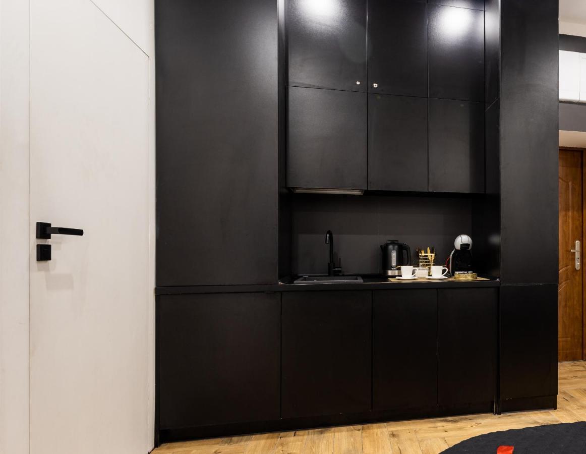 Zamoyskiego Jacuzzi Apartment Krasków Εξωτερικό φωτογραφία